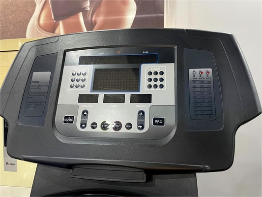 ランニング や 心臓 トレーニング の ため に 中途半端 な 負荷 計 の 走行 台 の 便利 性 を 体験 する