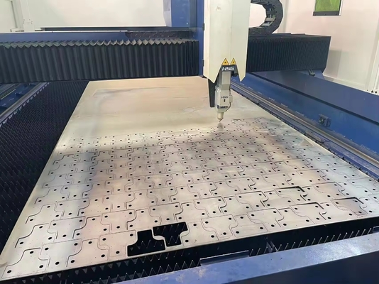 1600*1300*1750mm 中級ロード用 商業用ジム機器用 鋼筋バイセプカールマシン