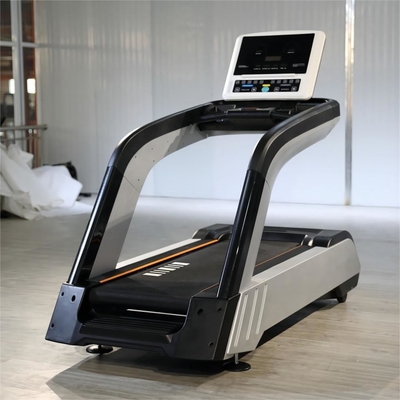 カーディオトレーニングのための電動トレッドミール