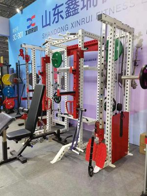 2675*1415*2335 mm スポーツ 筋力 運動 商用体育館用のパワーラック ジム