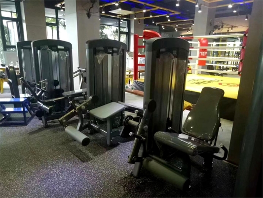 双機能ピン 負荷クワッド 脚の運動のための牛乳のトレーニング 調整可能な横の脚の巻き